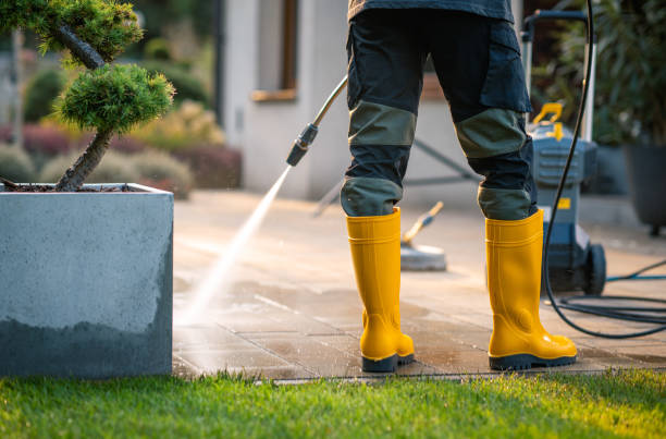 Why Choose Our Certified Pressure Washing Experts for Your Project Needs in Sinton, TX?